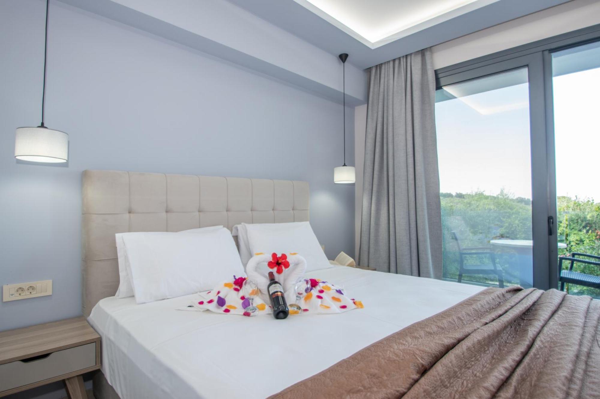 Aparthotel Christina Planos