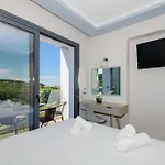Christina Apartments